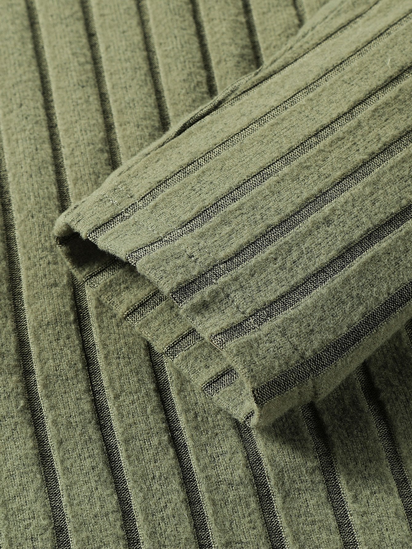 Vance Astor Knit Ribbed Sweatshirt